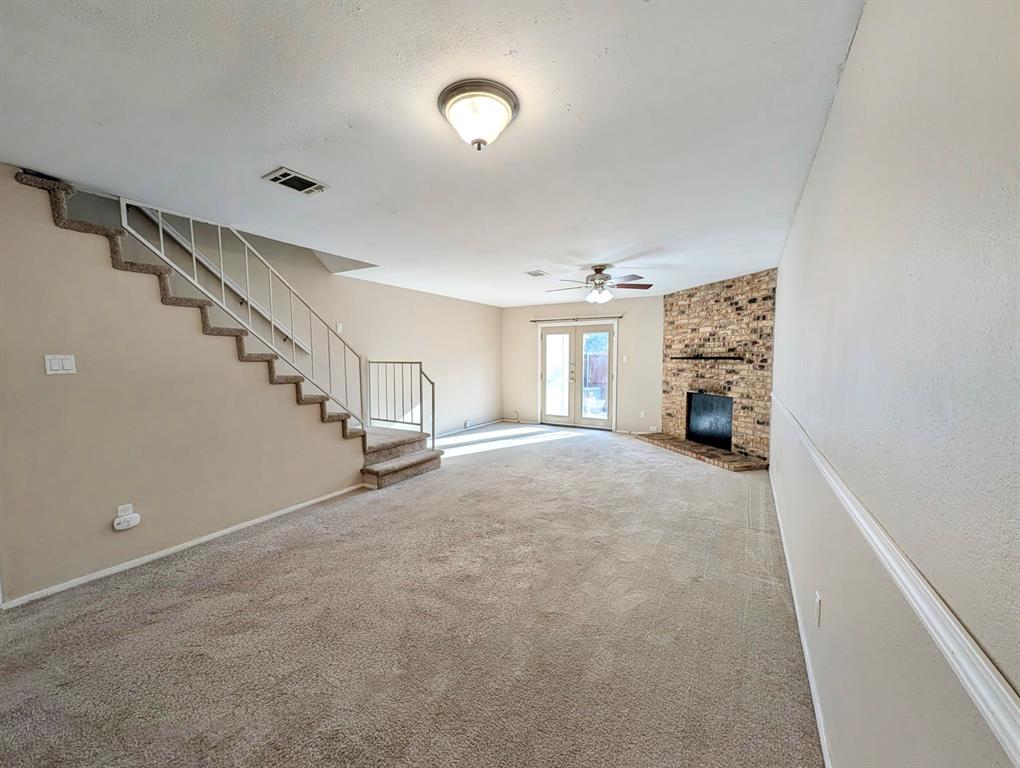 168 Merlin Way Euless, TX 76039 - Photo 8 of 24