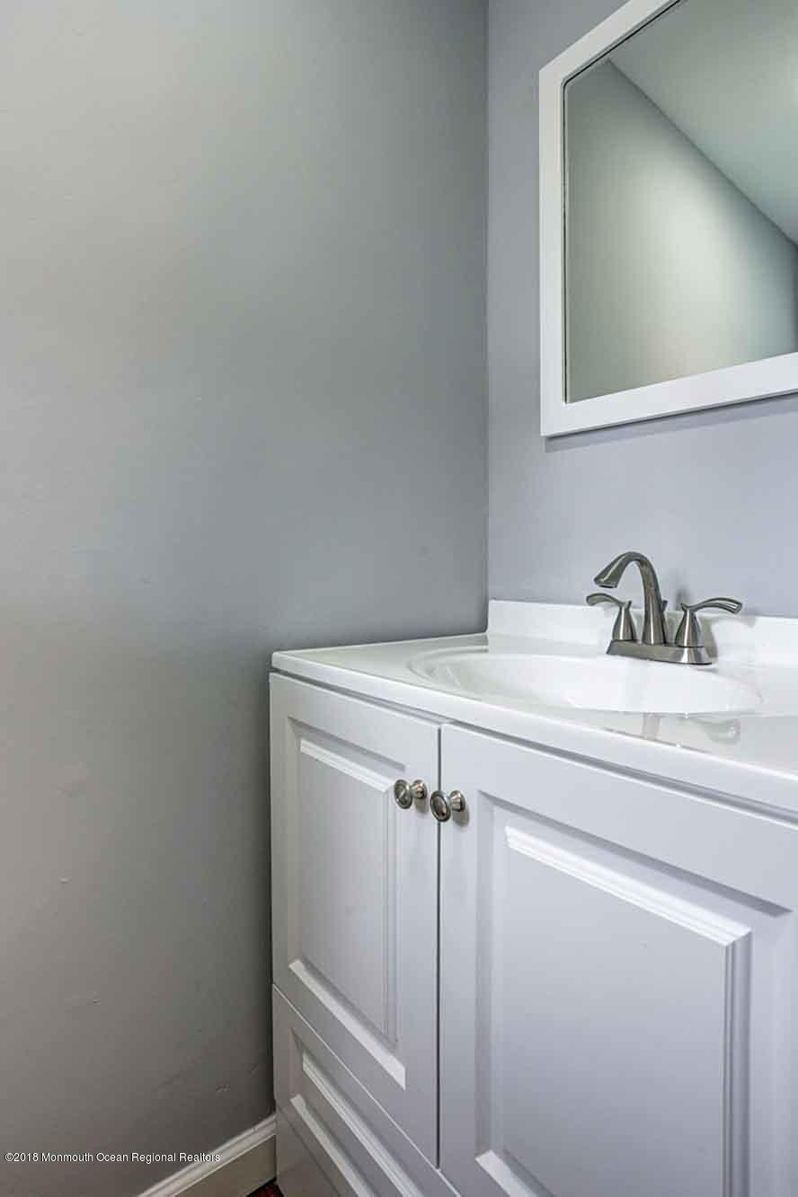 145 Glenbrook Road Freehold, NJ 07728 - Photo 7 of 24 IMG_6342_3_4_fused