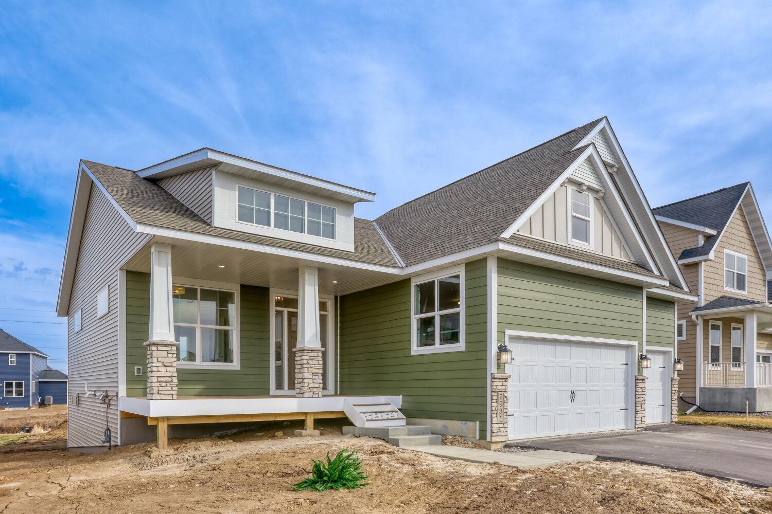 2931 Trinity Drive Shakopee, MN 55379 - Photo 1 of 25