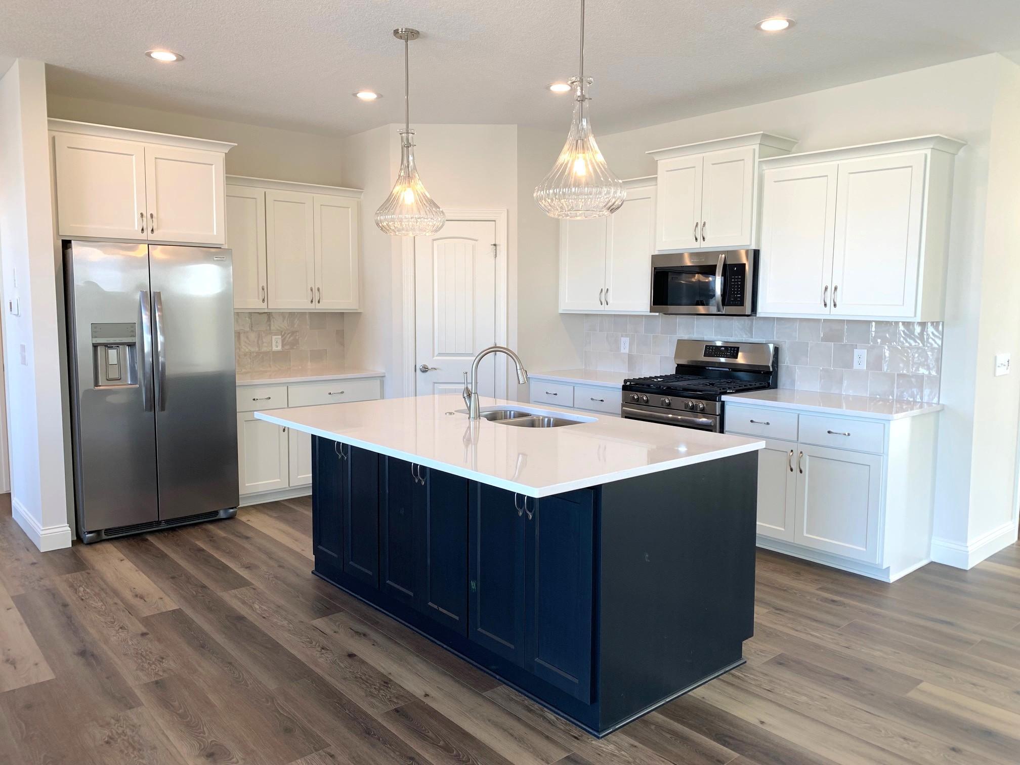 2931 Trinity Drive Shakopee, MN 55379 - Photo 3 of 24