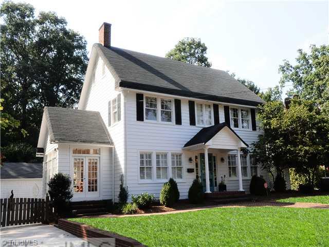 830 Arbor Road Winston-Salem, NC 27104 - Photo 2 of 16 Exterior Front.