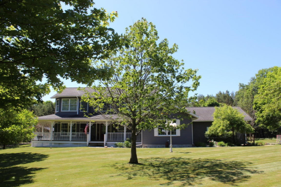 1115 Red Apple Road Manistee, MI 49660 - Photo 28 of 40 20160628173405774941000000-o