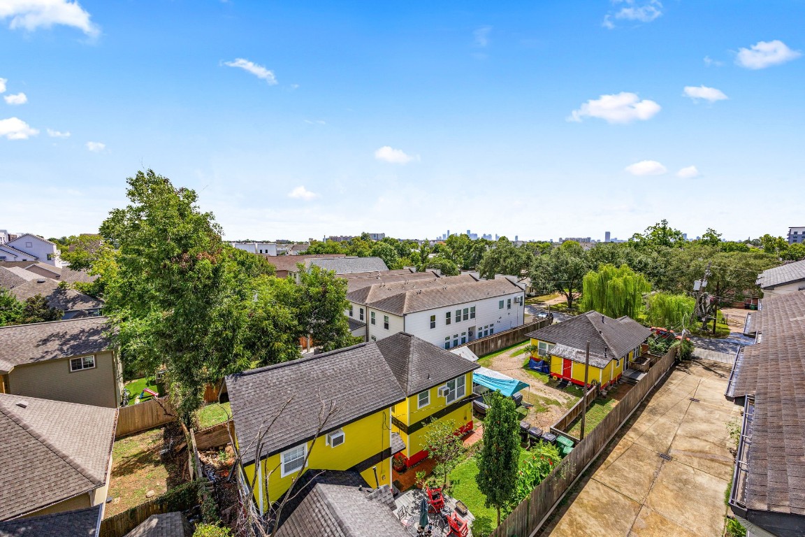 904 West 25th Street, Unit D Houston, TX 77008 - Photo 2 of 27