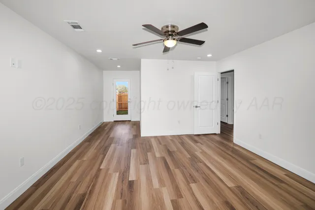 wooden floor in an empty room with wooden floor