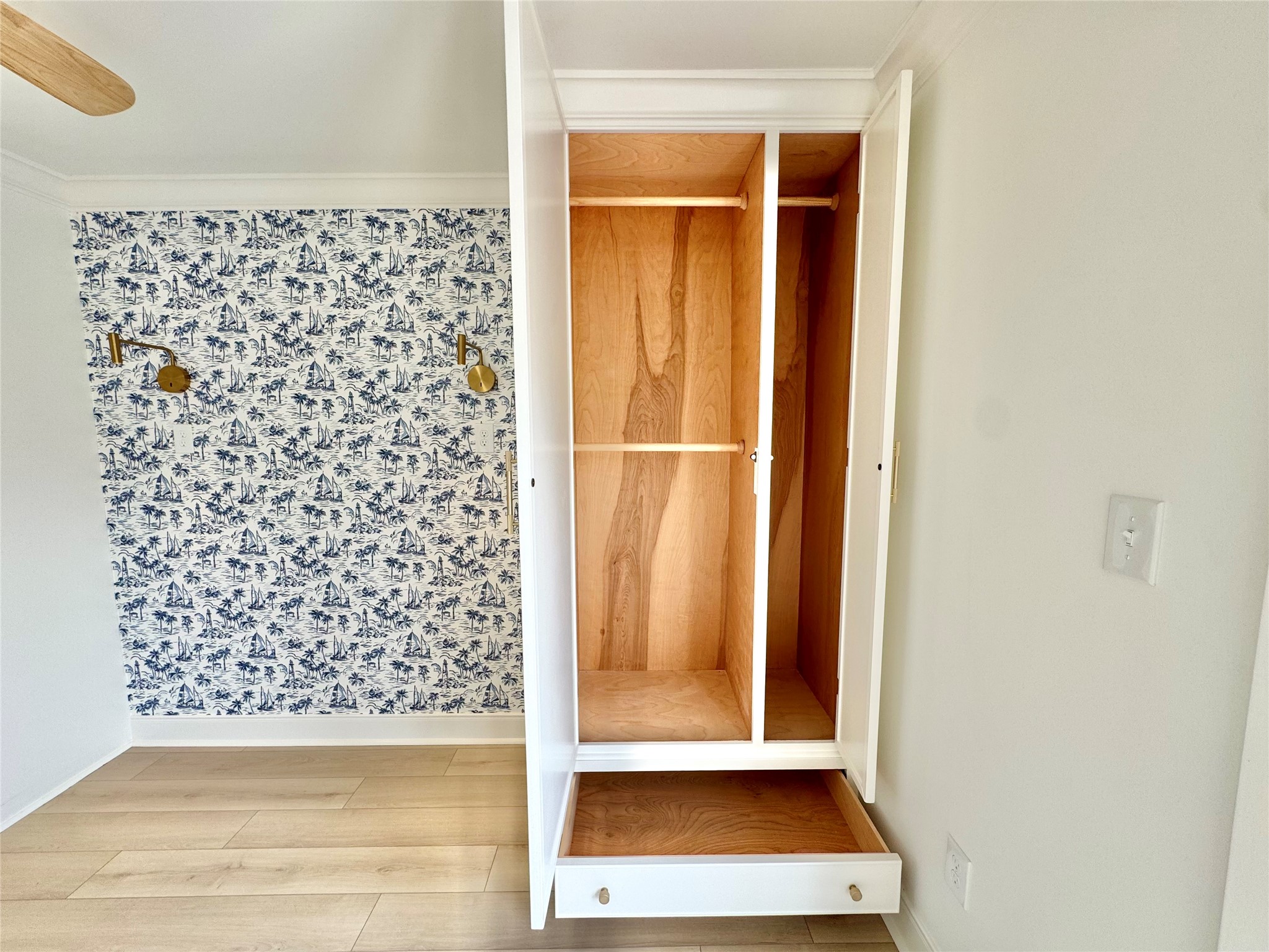 1312 35th Street Galveston, TX 77550 - Photo 20 of 32 a view of a small room with wooden door
