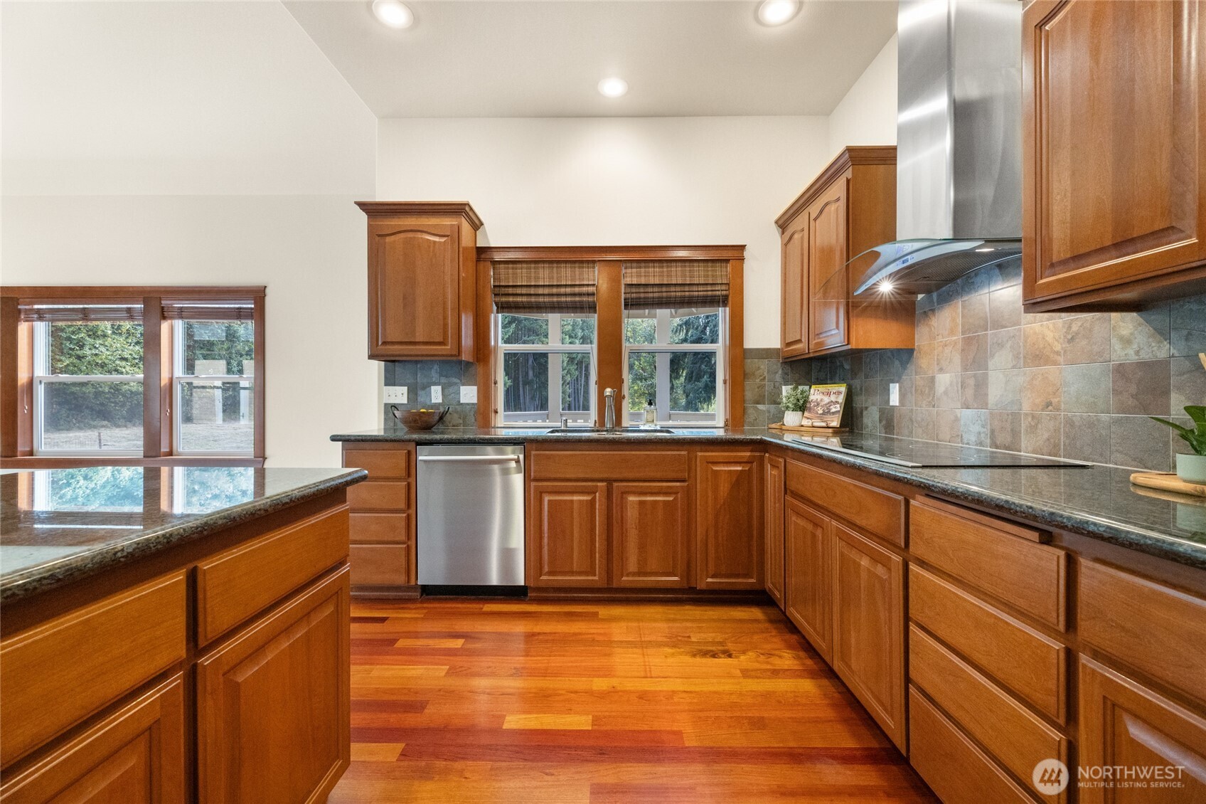 8140 Eagle Ridge Lane Southeast Olympia, WA 98513 - Photo 17 of 40