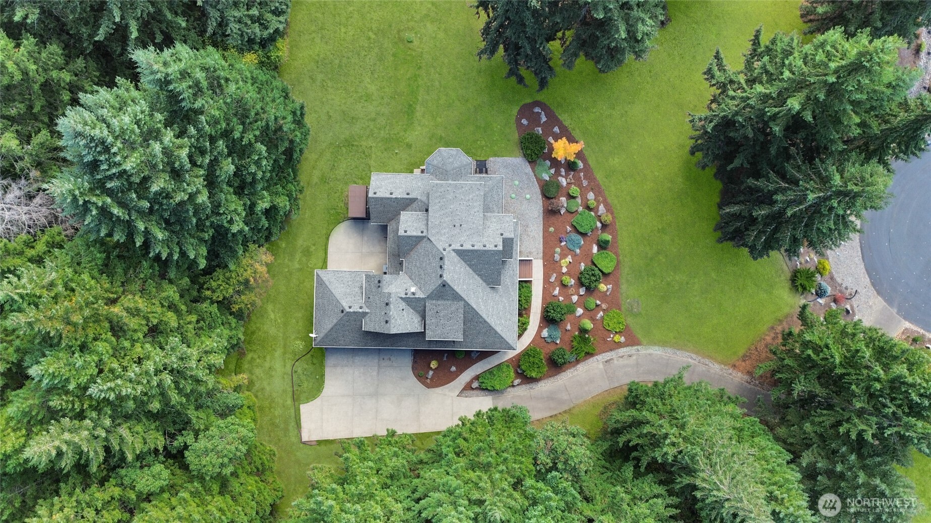 8140 Eagle Ridge Lane Southeast Olympia, WA 98513 - Photo 3 of 40