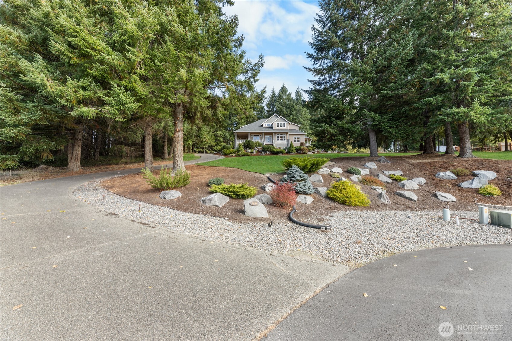 8140 Eagle Ridge Lane Southeast Olympia, WA 98513 - Photo 5 of 40