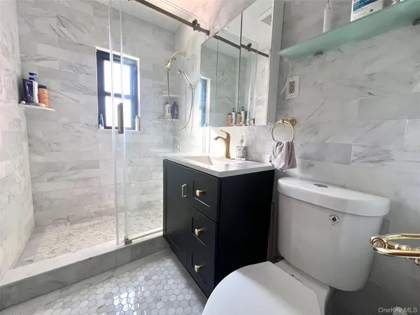 $828,000 | 2561 Eastchester Road | Pelham Gardens