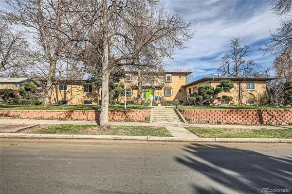 $1,500 | 422 South Clarkson Street, Unit 4, Denver, CO 80209