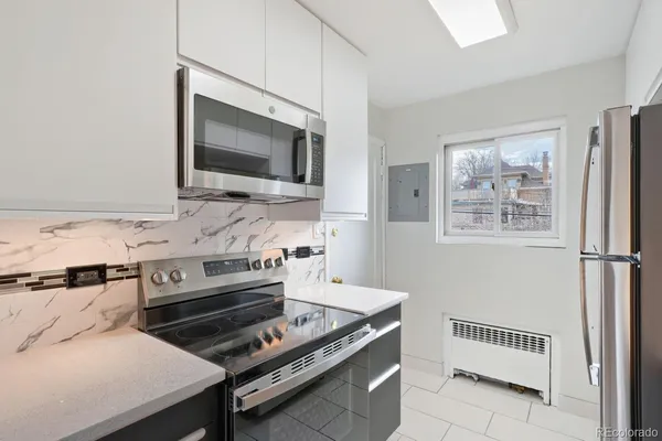 $1,500 | 422 South Clarkson Street, Unit 4, Denver, CO 80209