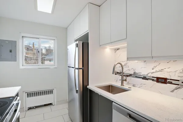 $1,500 | 422 South Clarkson Street, Unit 4, Denver, CO 80209