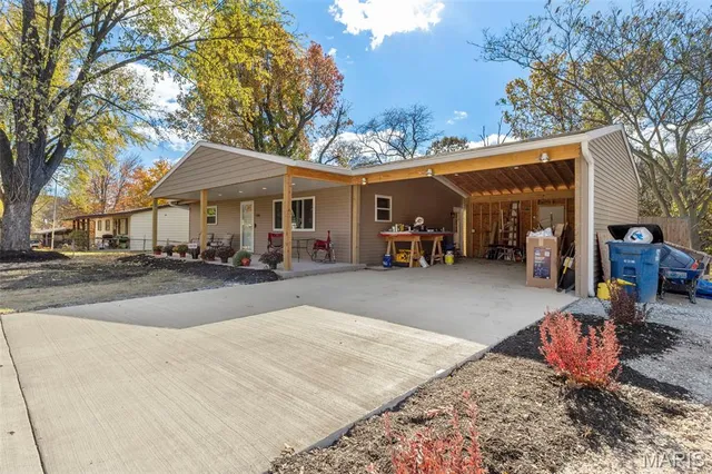 $299,990 | 308 Crosby Drive, Gray Summit, MO 63039