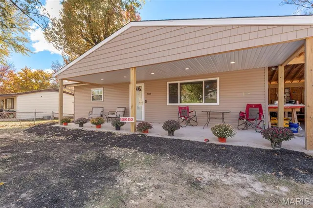 $299,990 | 308 Crosby Drive, Gray Summit, MO 63039