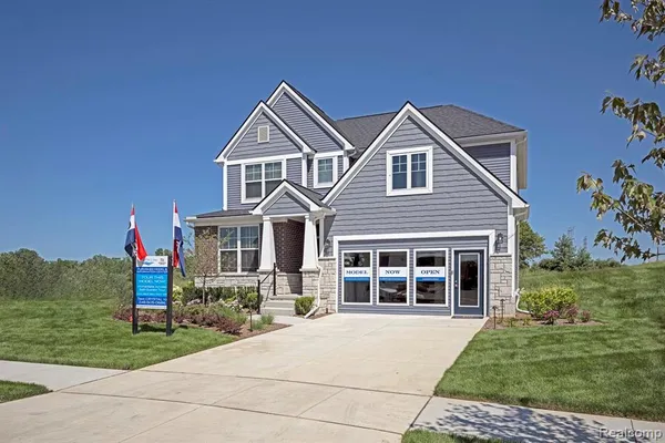 $655,525 | 2400 Provencal Drive, Commerce Township, MI 48382