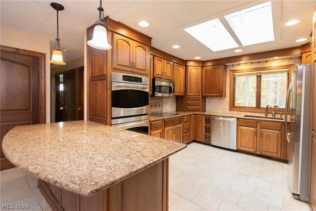 7696 Stone Road Medina, OH 44256 - Photo 6 of 35 Gallery Image 6