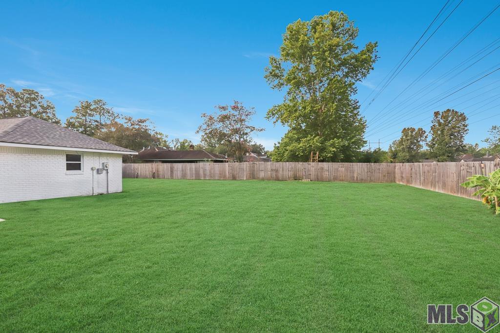 5422 Bayridge Drive Baton Rouge, LA 70817 - Photo 7 of 30