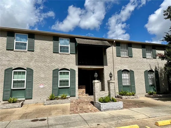 $1,200 | 816 Nashville Avenue, Unit D, New Orleans, LA 70115