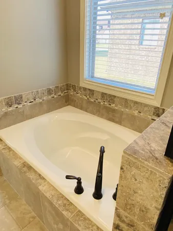 $2,395 | 817 Ella Lane, Clarksville, TN 37043