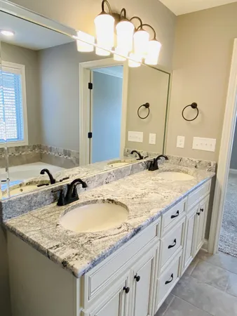 $2,395 | 817 Ella Lane, Clarksville, TN 37043