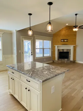 $2,395 | 817 Ella Lane, Clarksville, TN 37043