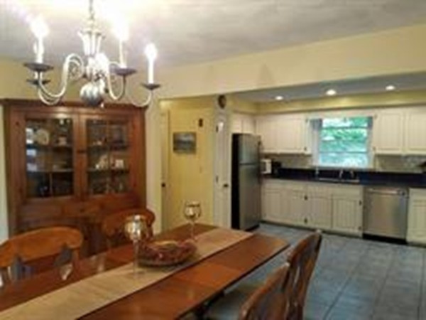 22 Browning Road Shrewsbury, MA 01545 - Photo 3 of 23