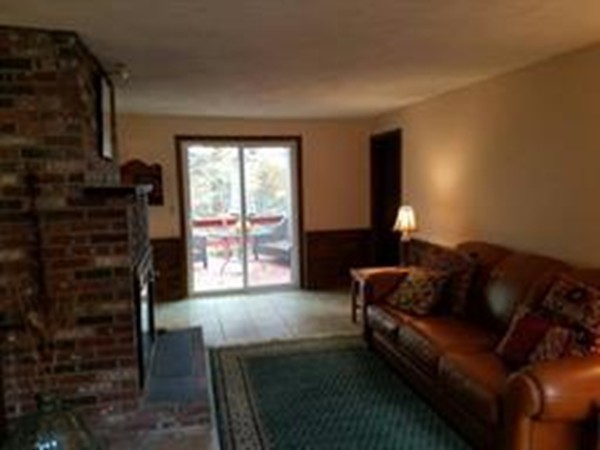 22 Browning Road Shrewsbury, MA 01545 - Photo 5 of 23