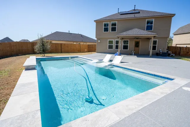 $3,000 | 16707 Lark Bunting Lane, Conroe, TX 77385