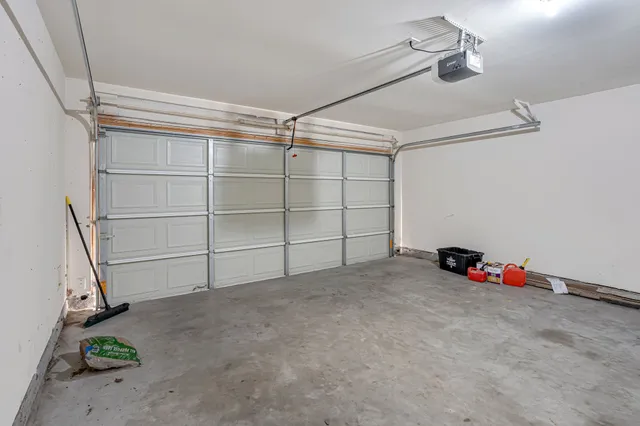 $3,000 | 16707 Lark Bunting Lane, Conroe, TX 77385