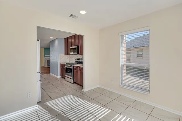 $3,000 | 16707 Lark Bunting Lane, Conroe, TX 77385