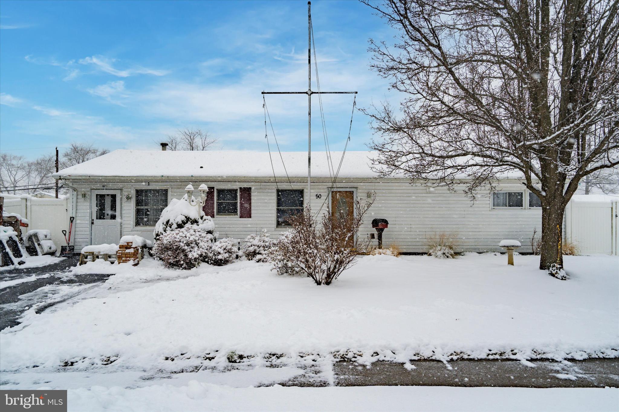 50 Incurve Road Levittown, PA 19057 - Photo 1 of 35 Gallery Image 1