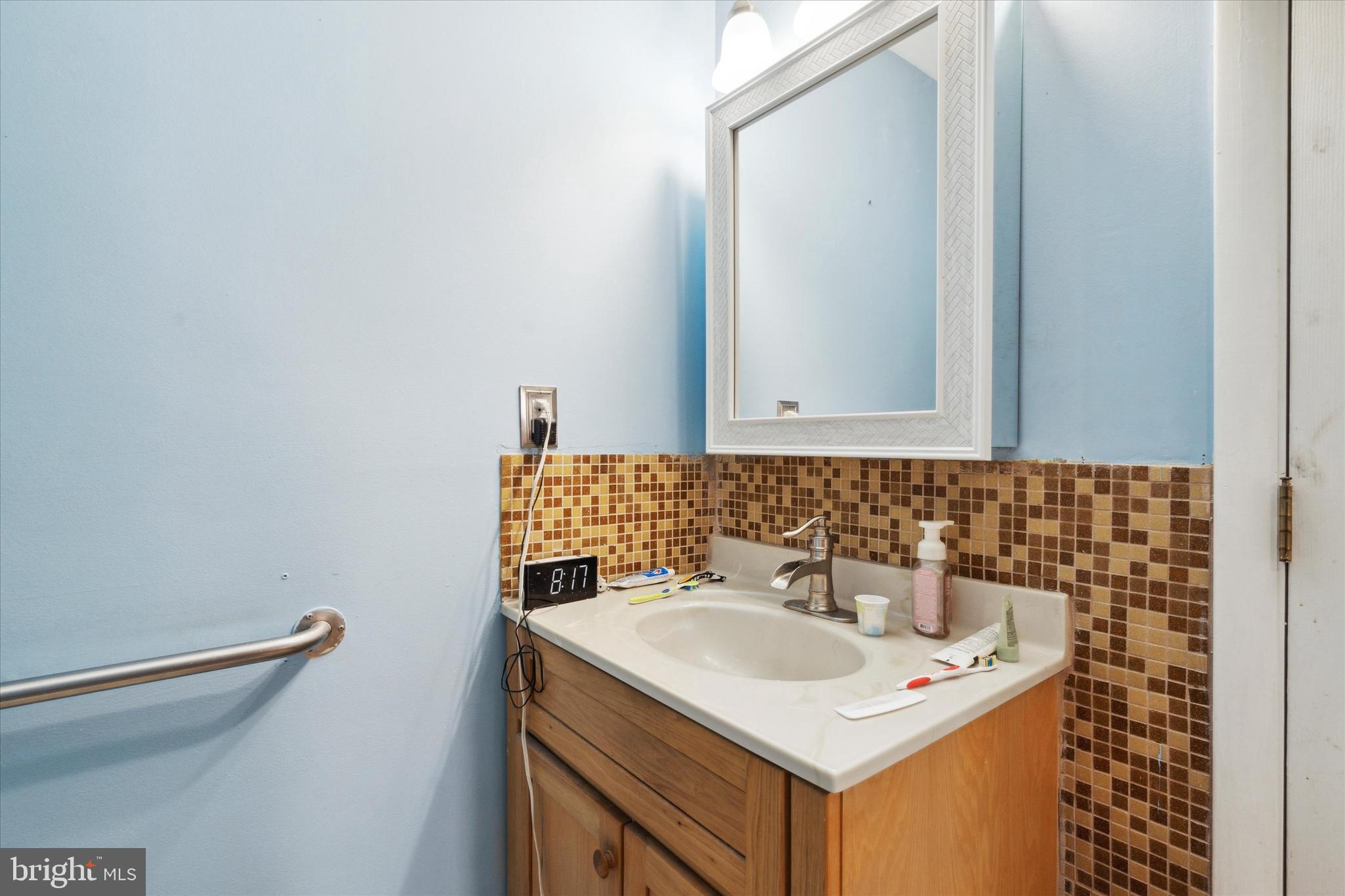 50 Incurve Road Levittown, PA 19057 - Photo 16 of 35 Gallery Image 16