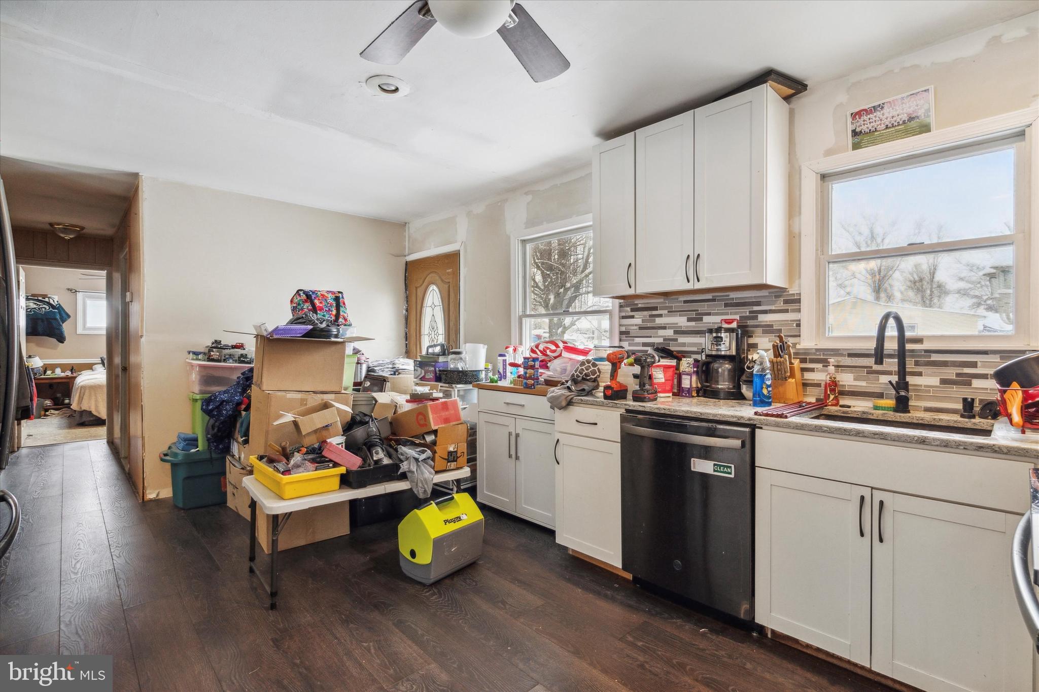 50 Incurve Road Levittown, PA 19057 - Photo 6 of 35 Gallery Image 6