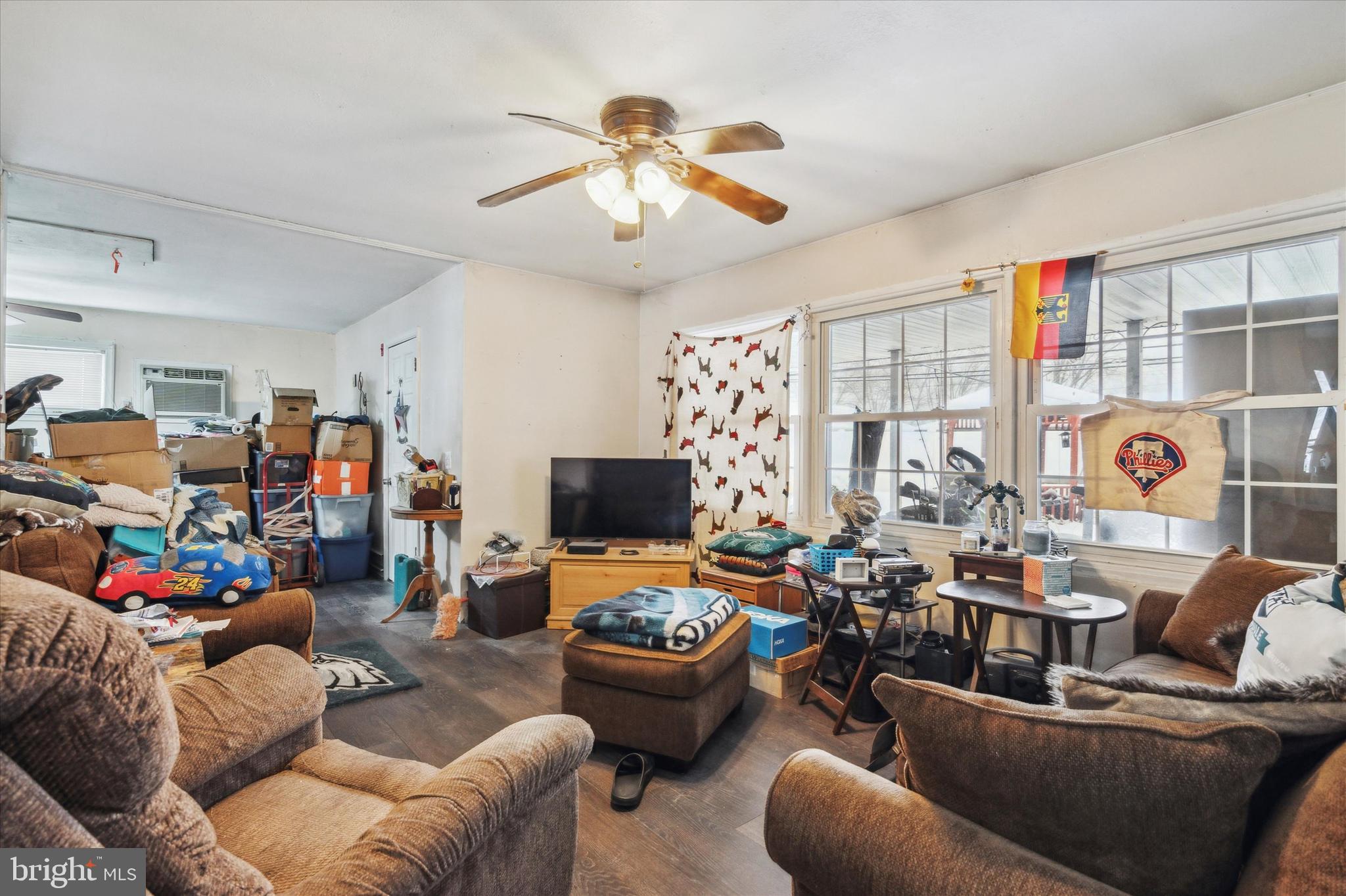 50 Incurve Road Levittown, PA 19057 - Photo 7 of 35 Gallery Image 7