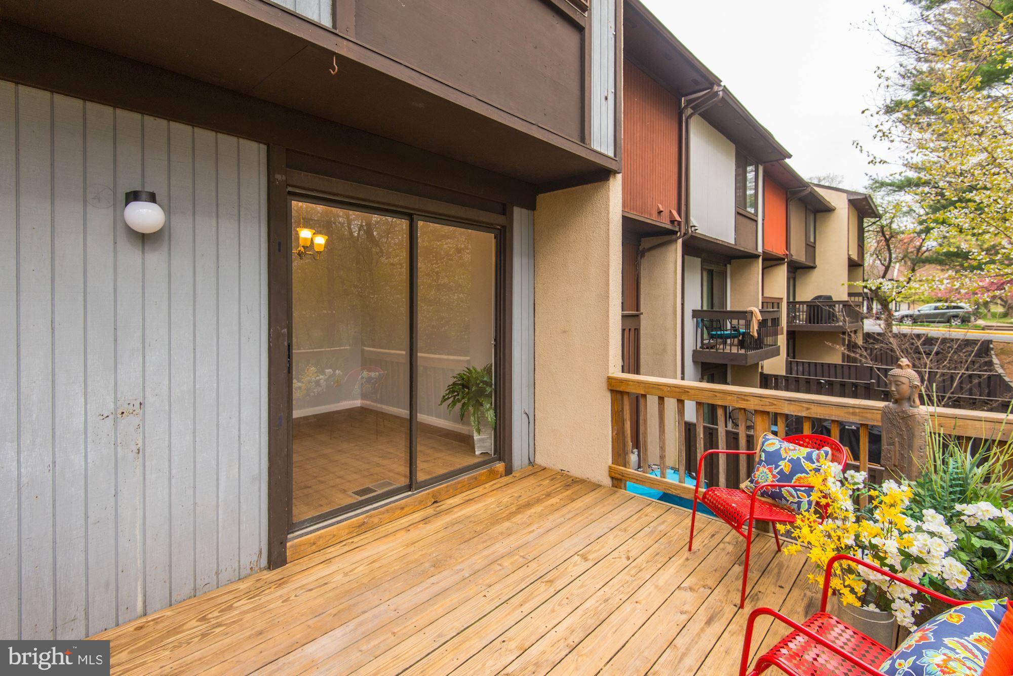 2186 Cartwright Place Reston, VA 20191 - Photo 28 of 33 The deck is off the kitchen perfect for grilling