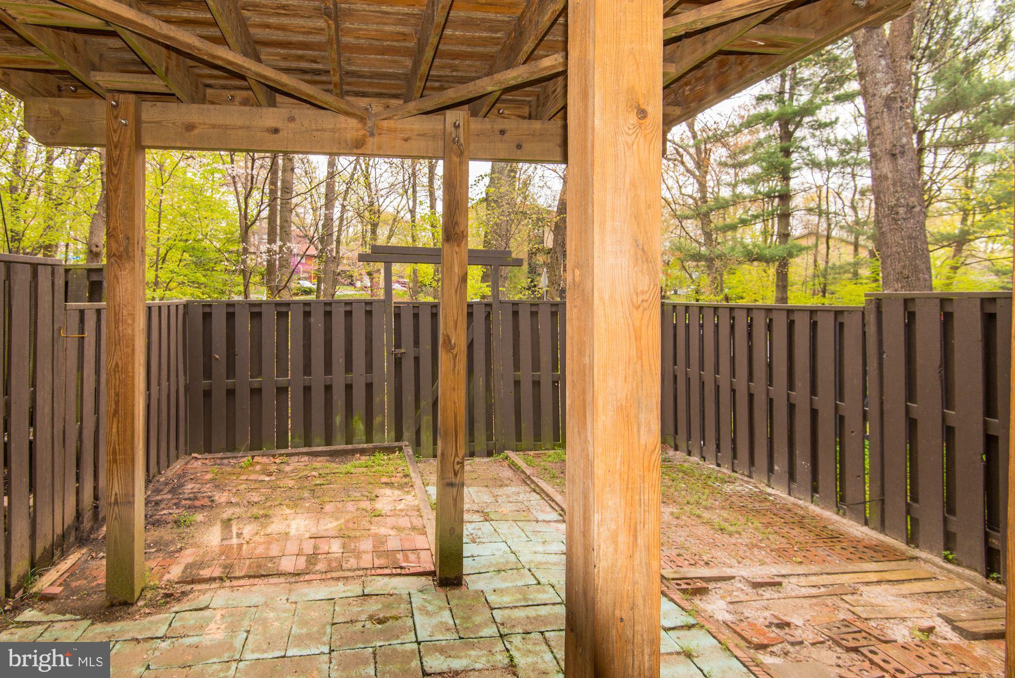 2186 Cartwright Place Reston, VA 20191 - Photo 32 of 33 Gallery Image 32