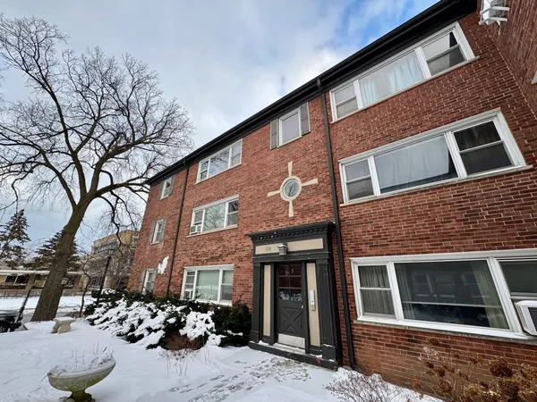 $1,800 | 1314 Central Street, Unit 1S, Evanston, IL 60201