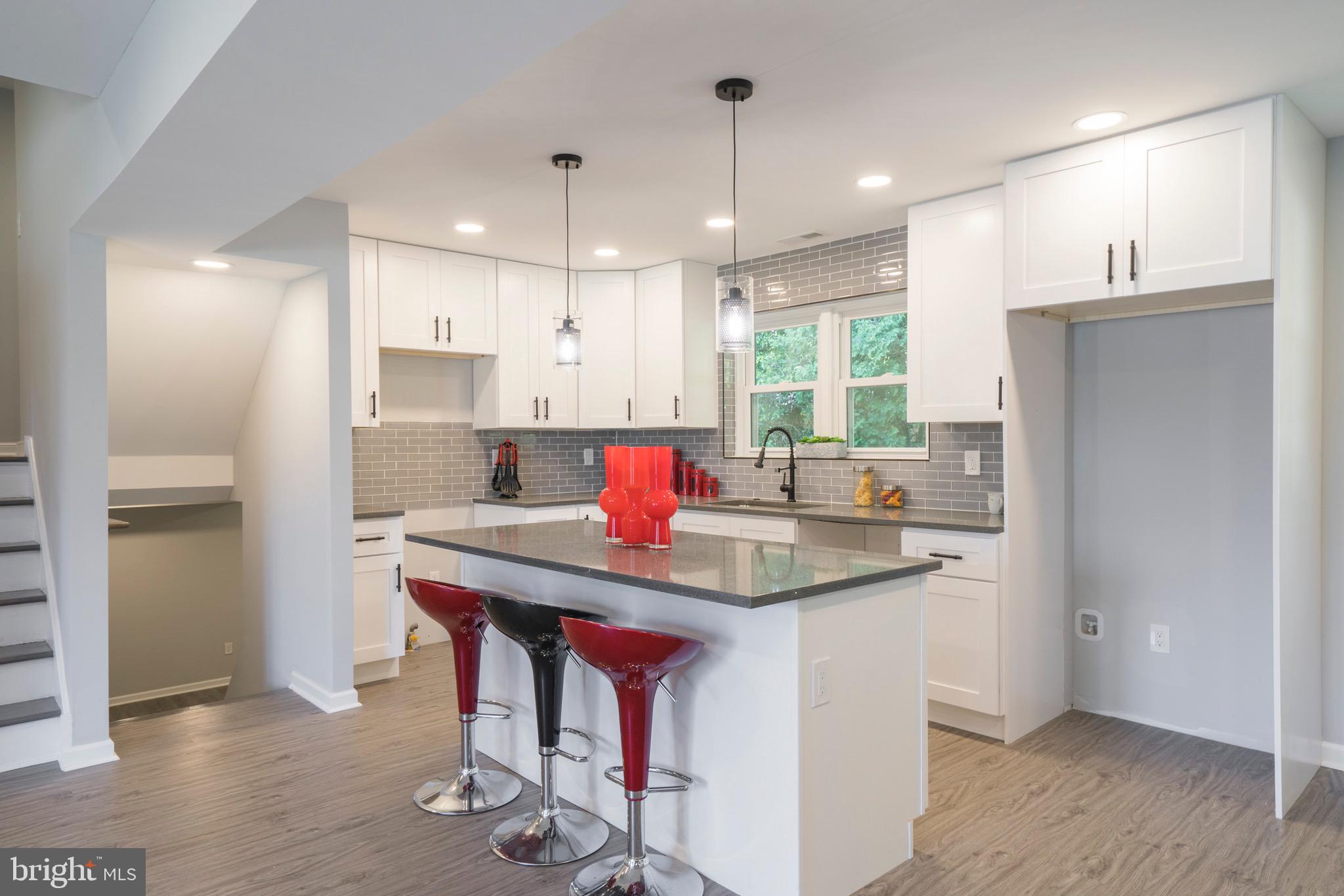 7753 Clements Road Wyncote, PA 19095 - Photo 4 of 27 Gallery Image 4