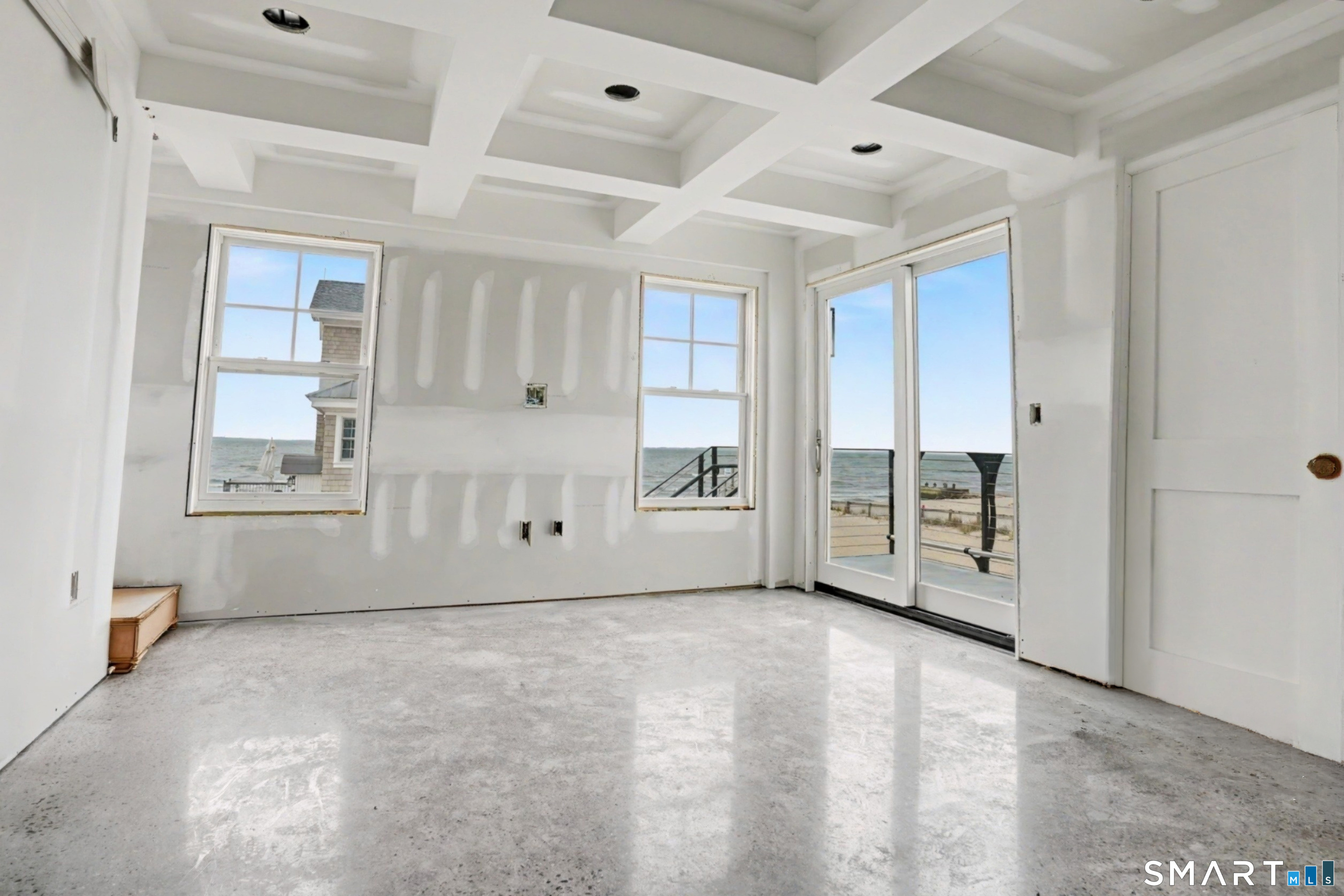 40 Pond Road Old Lyme, CT 06371 - Photo 20 of 35 a view of an empty room with a window