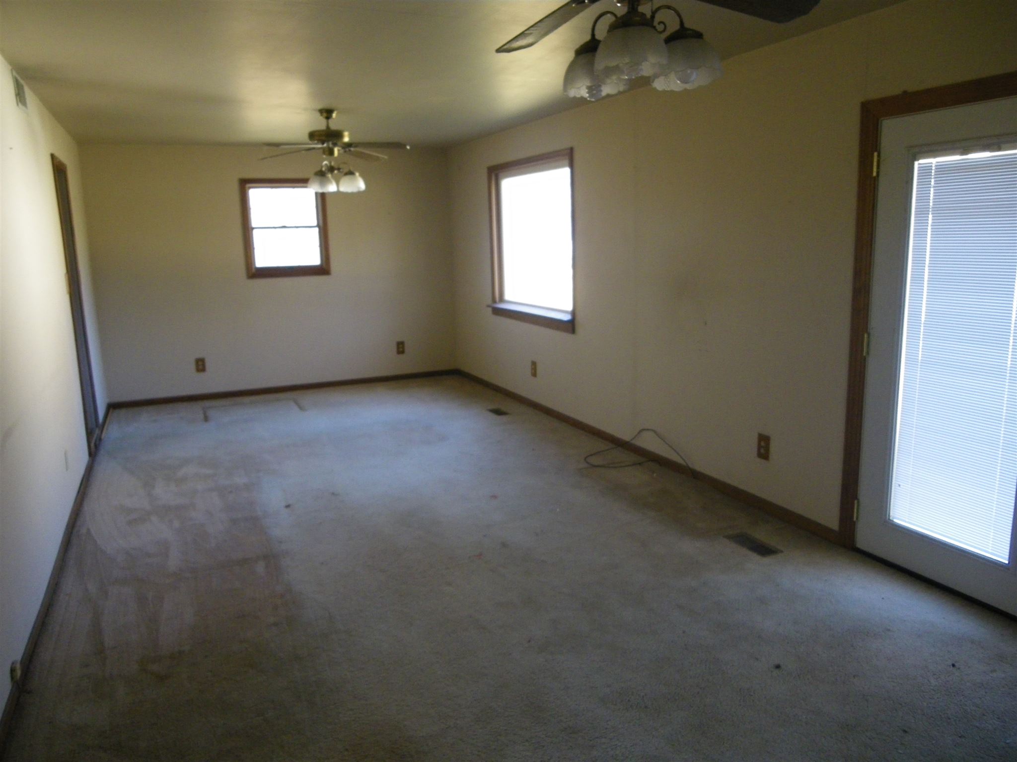8204 Spry Road Evansville, IN 47715 - Photo 3 of 6 Gallery Image 3