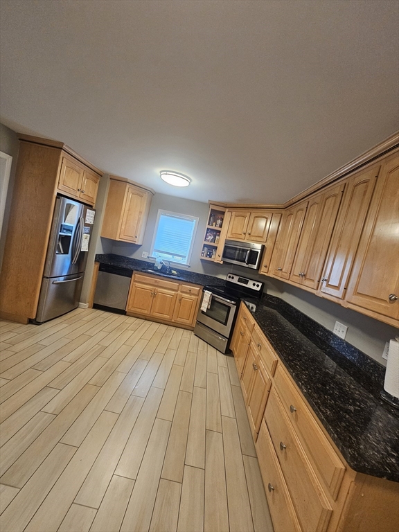 84 Valmor Street Worcester, MA 01604 - Photo 16 of 29