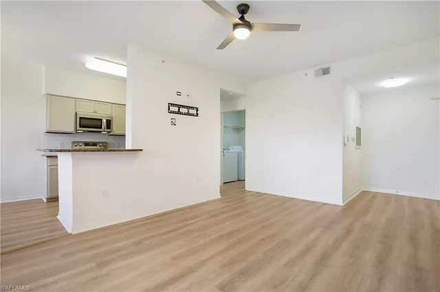 $2,200 | 7925 Preserve Circle, Unit 326, Naples, FL 34119