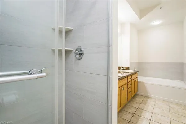 $2,100 | 7925 Preserve Circle, Unit 326, Naples, FL 34119