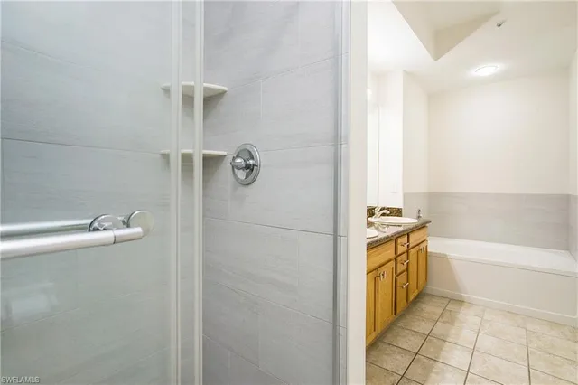 $2,200 | 7925 Preserve Circle, Unit 326, Naples, FL 34119