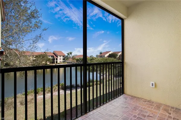 $2,100 | 7925 Preserve Circle, Unit 326, Naples, FL 34119