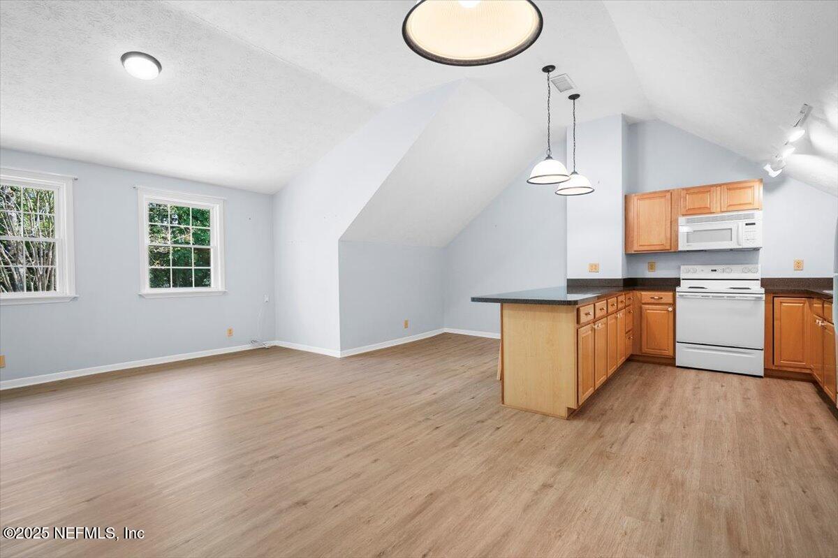 2087 Harvard Street Middleburg, FL 32068 - Photo 28 of 48 In-law suite