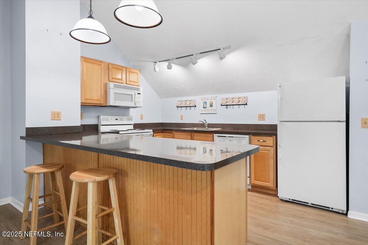 2087 Harvard Street Middleburg, FL 32068 - Photo 32 of 48 Inlaw suite kitchen view 2