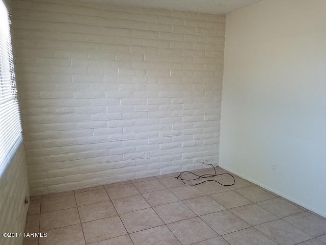 3032 East Presidio Road Tucson, AZ 85716 - Photo 3 of 6