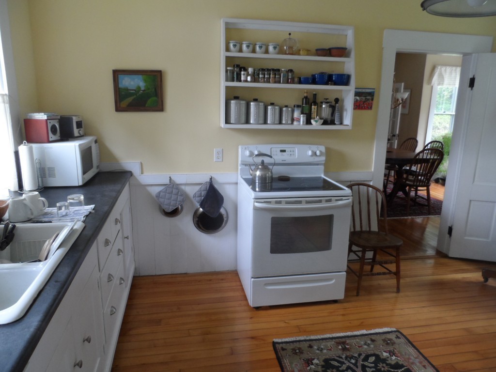 11 Orange Road Warwick, MA 01378 - Photo 11 of 30