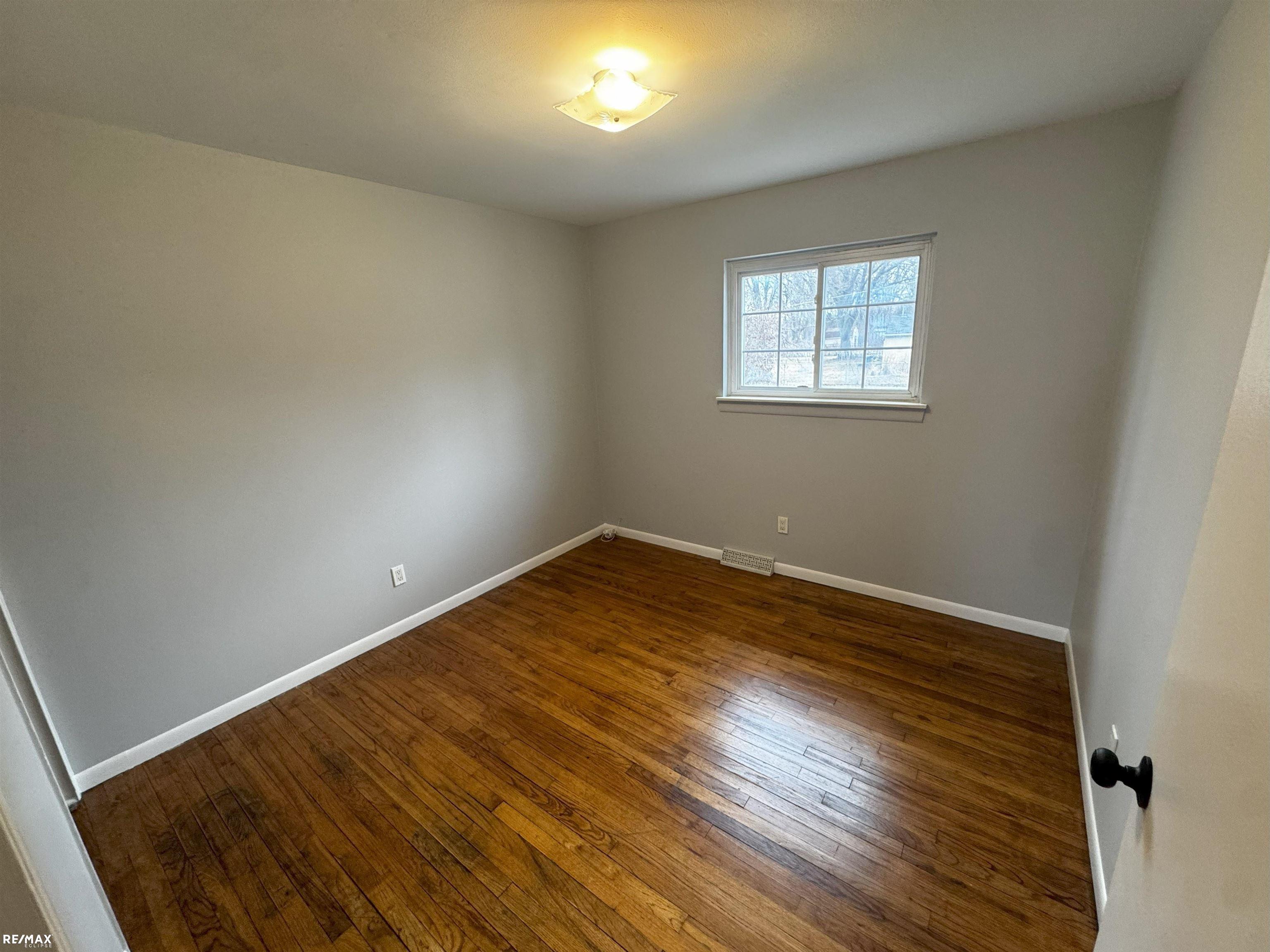 25808 Ryan Road Warren, MI 48091 - Photo 13 of 15 50195294-97C4FD17-DD7D-47F2-8304-235D98DACB61.JPG